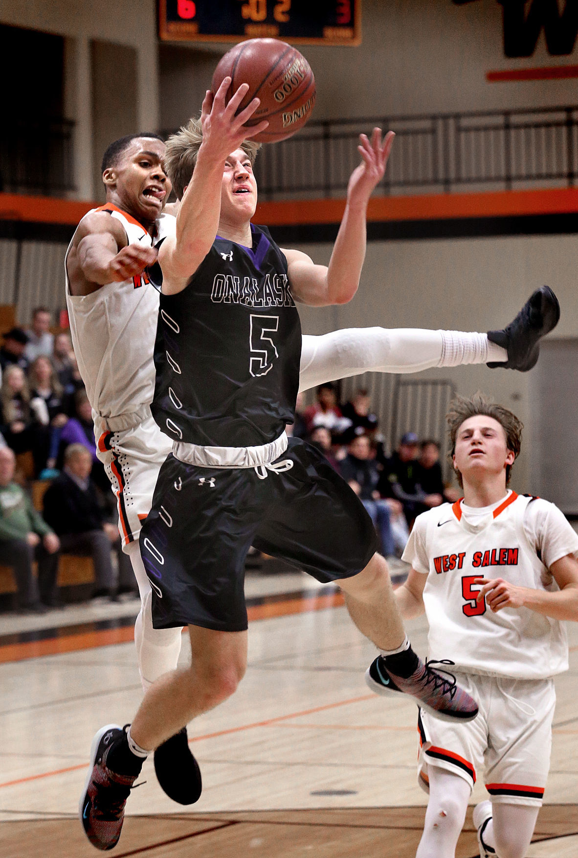 Dec 11: Onalaska vs West Salem